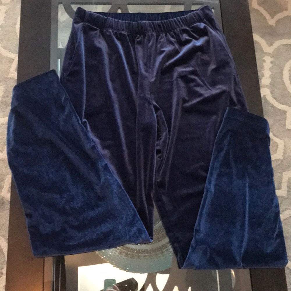 5/$25 Lands End dark blue velvet pants